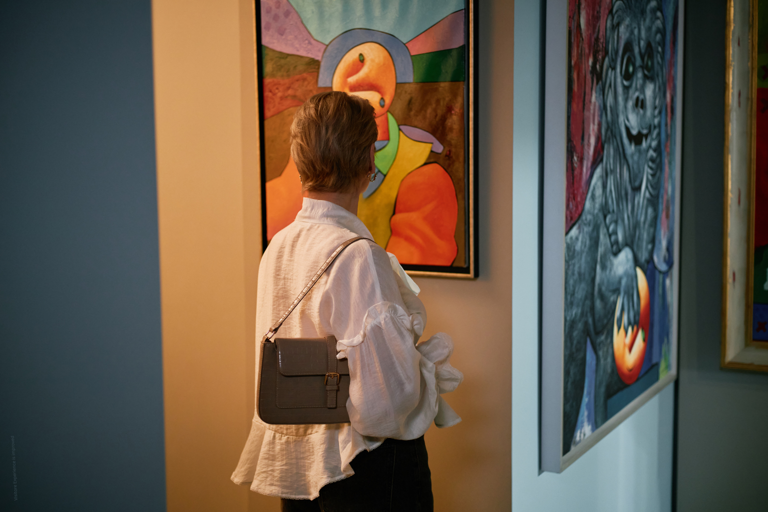 improve visitor experience with gentle alerts