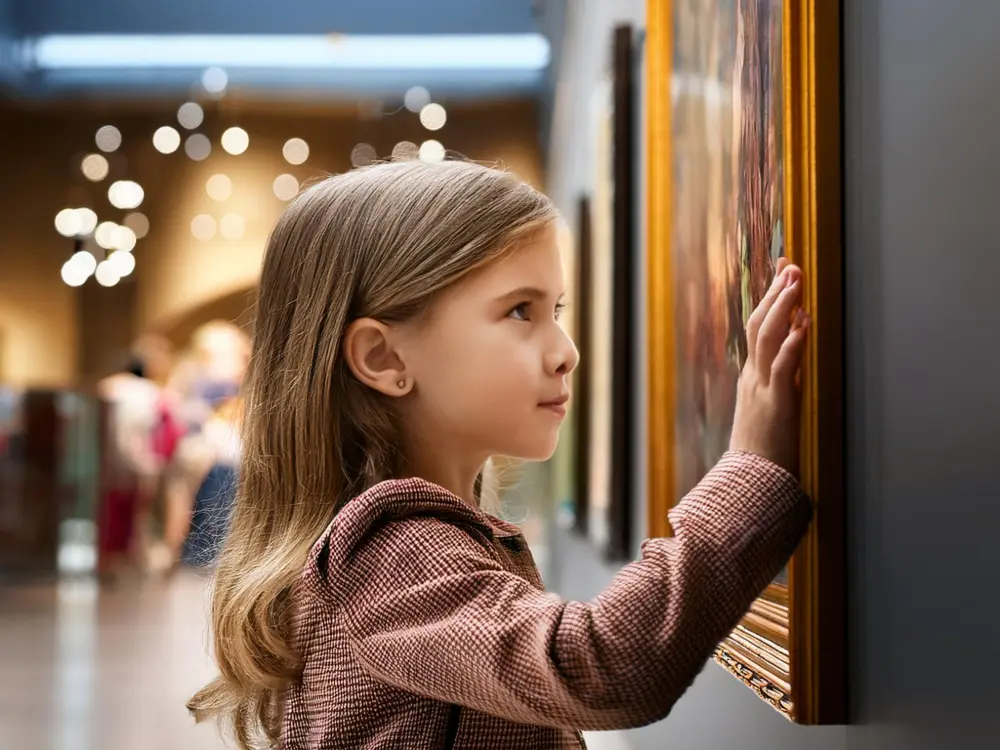 Audio alerts prevent museum touches and enhance museum security